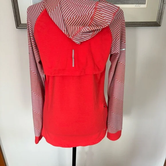 Nike Athletic Half Zip Hoodie - Picture 4 of 6